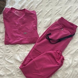 Figs pink scrubs (BRIGHT FUSCIA)